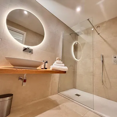 Emma's לוצוראי